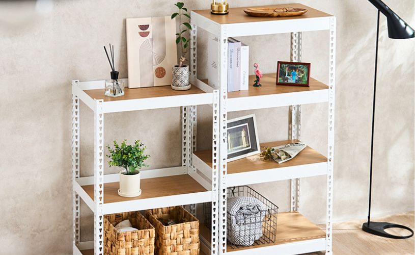 玄関に置く木製棚板の画像