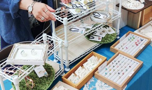 マルシェ 出店 ホワイト ラック 什器 設営